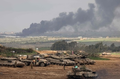 イスラエル軍、ガザ住民数千人を拘束か 国連