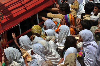 パキスタン大洪水の死者1100人に、コレラも発生