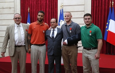 欧州列車襲撃未遂、取り押さえた乗客らに仏勲章