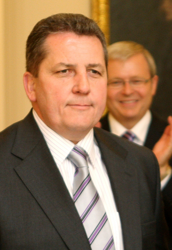 豪新政府、難民申請者の離島移送廃止へ