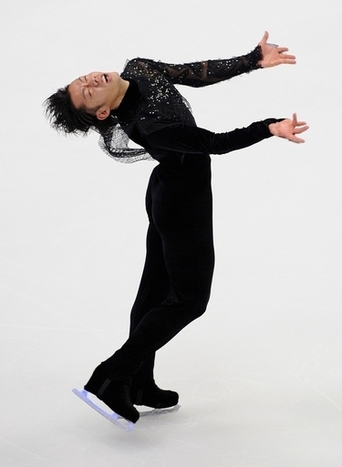 高橋が男子SP首位発進 ペアは川口組が優勝、NHK杯