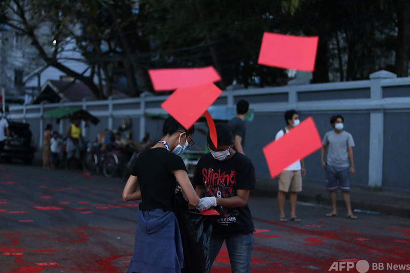 ミャンマー抗議デモ、死者700人超に