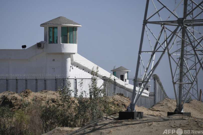 ウイグルとチベット、中国の人権進歩の「輝かしい例」と外相