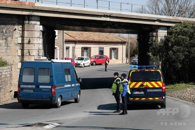 仏、立てこもり犯を殺害 3人死亡、ISが犯行声明