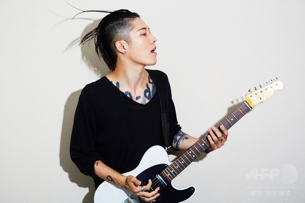 ロックギタリストmiyavi 燃え上がる愛とビート 後編 写真1枚 国際ニュース Afpbb News