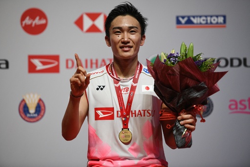 桃田が快勝でマレーシアOPを制覇、東京五輪金に向け好発進 写真6枚