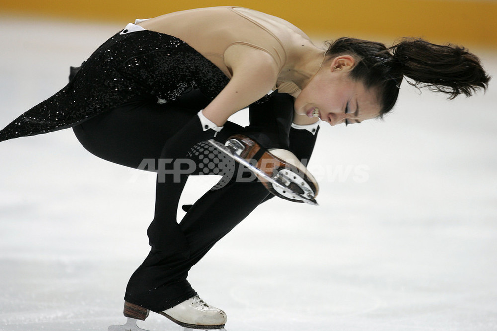 村主章枝 ロシア杯SPで4位につける 写真1枚 国際ニュース：AFPBB