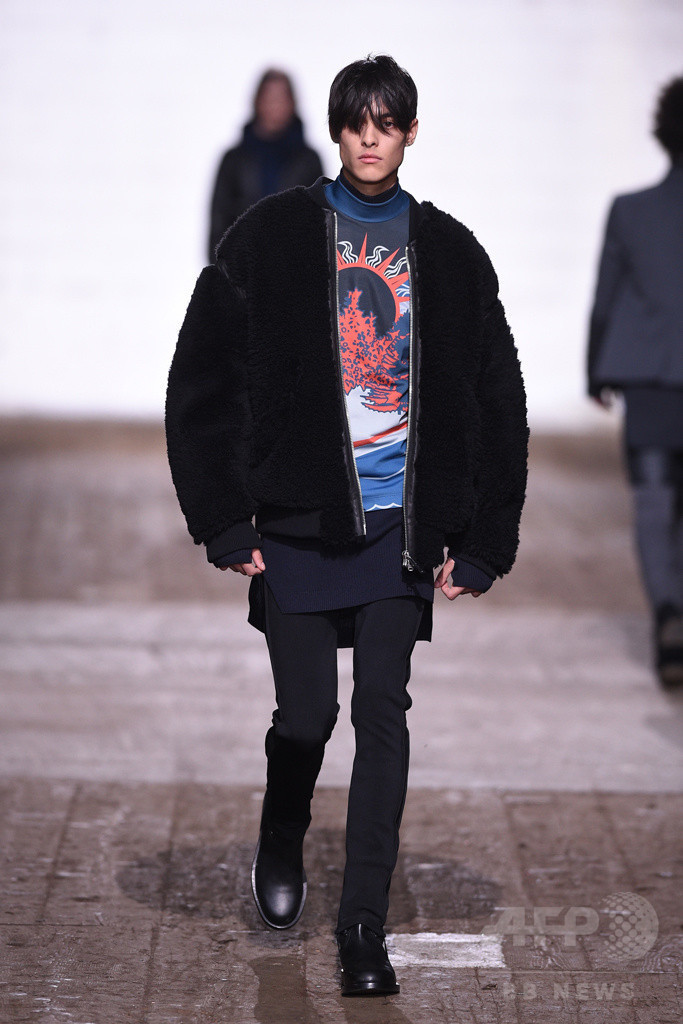 「ディーゼル ブラック ゴールド」バイク・メッセンジャーにインスパイアされた16年秋冬メンズコレクション