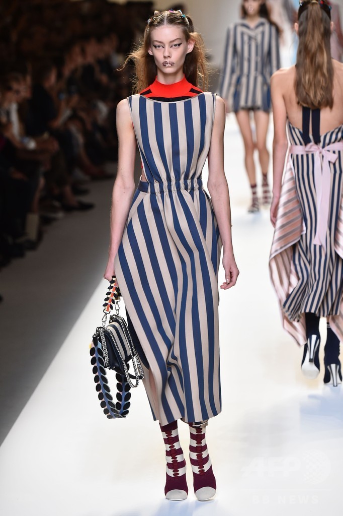 「フェンディ」17年春夏