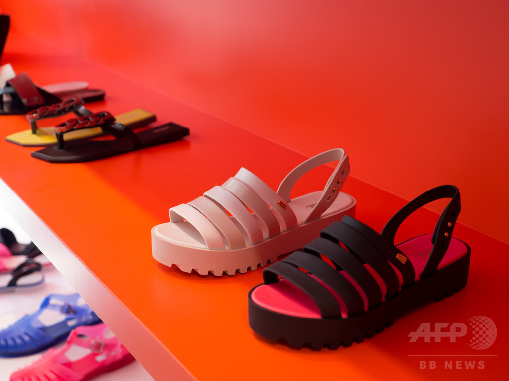 「メリッサ」、日本初旗艦店を原宿にオープン