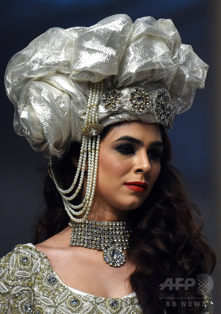 カラチでブライダル・クチュール・ファッションウィーク開催