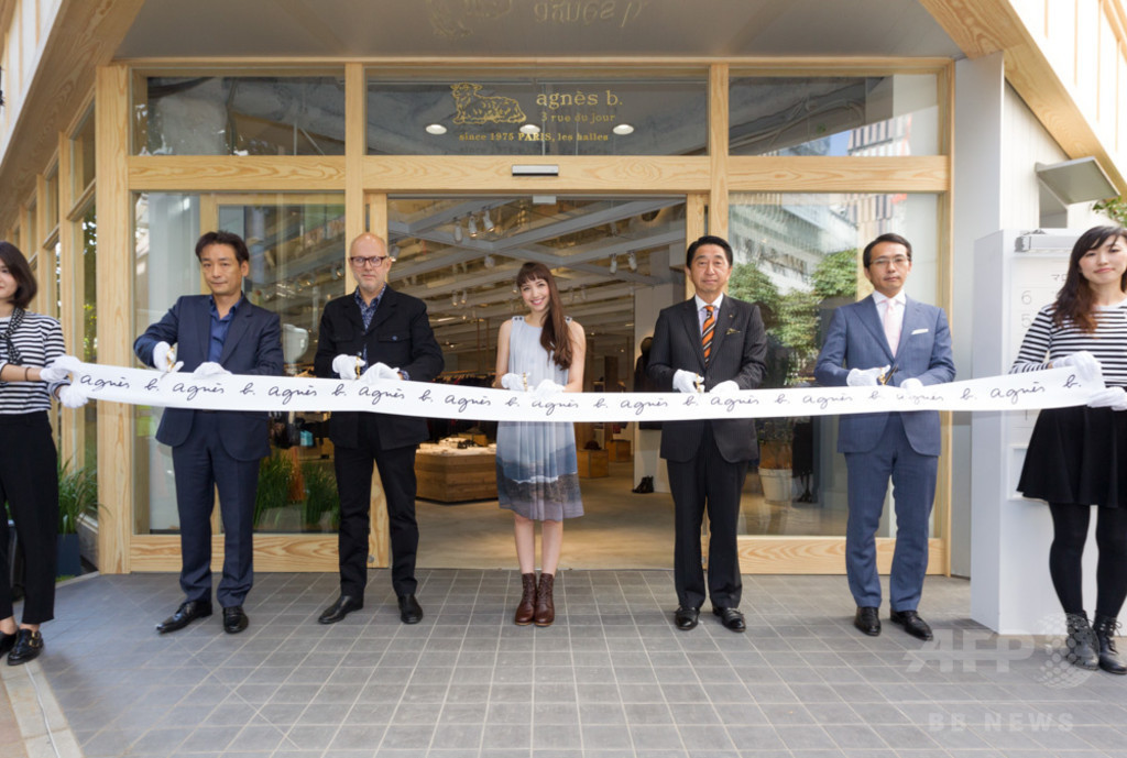 「アニエスベー」銀座店オープニングに豊田エリー登場
