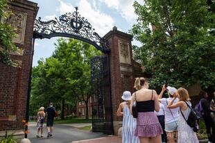 米ハーバード大、トランプ政権に反発 政府は助成金3100億円凍結