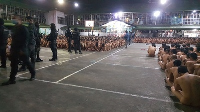 フィリピンの過密拘置所 新型コロナ流行で1万人近くを釈放 写真2枚 国際ニュース Afpbb News