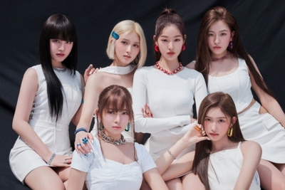 IVE、「After LIKE」ビルボードグローバルチャート48位 – KOREA WAVE