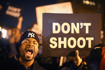 白人警官が黒人青年を射殺、再び米ミズーリ州で