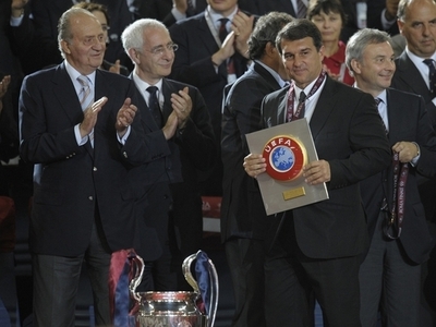 ラポルタ会長 移籍市場に巨額を投じるレアル・マドリードを批判