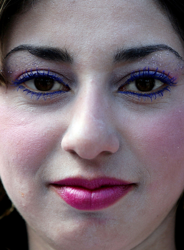 ロマ民族の嫁探し「市場」、ブルガリア