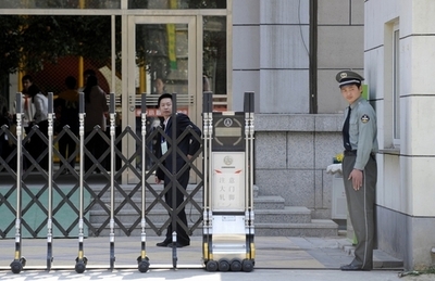 ナイフもった女、寝台列車の乗客9人刺す 中国