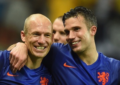 オランダ、王者スペインを5-1で粉砕