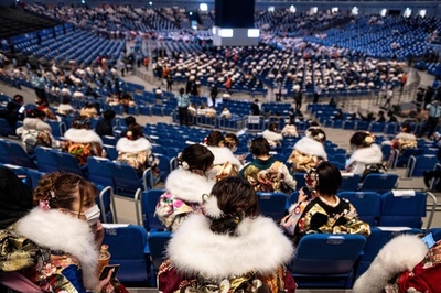 緊急事態宣言下の成人式、横浜市と川崎市