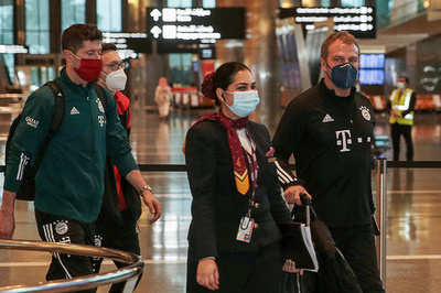 バイエルンが空港で一晩明かす カタール便出発が遅れ