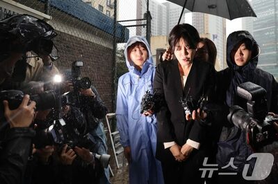 「飲酒運転」韓国前大統領の娘、4時間取り調べ…重ねて「申し訳ありません」