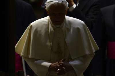 ローマ法王が退位表明後初の一般謁見、「私のために祈り続けて」