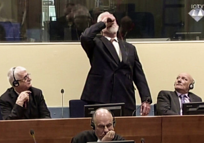 法廷で自殺の旧ユーゴ戦犯、飲んだ液体は青酸カリ 初期検視結果