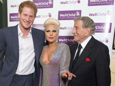 ヘンリー英王子とレディ・ガガら、チャリティーコンサートに登場