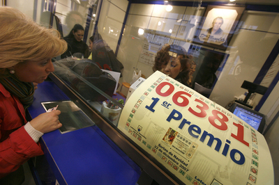 世界一高額のクリスマス宝くじ、スペイン中が熱狂