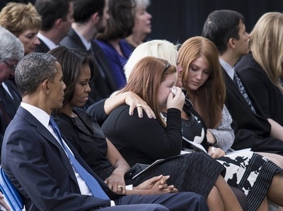 オバマ米大統領、改めて銃規制強化訴え 軍施設での銃乱射受け