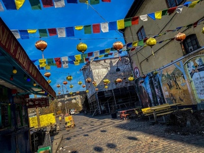 デンマークのヒッピー「自治区」、麻薬取引ストリート閉鎖の意向