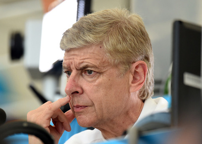 ベンゲル監督、マンCの「クラブネットワーク」に苦言