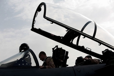 カルザイ大統領、民間人犠牲者の調査を指示