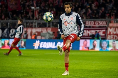 バイエルンのシンがブンデスデビュー、クラブ初のインド系選手