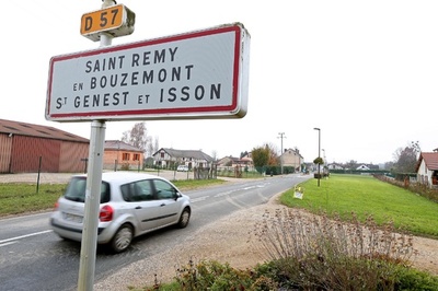 意外に長くない？フランスで最も長い名前の町