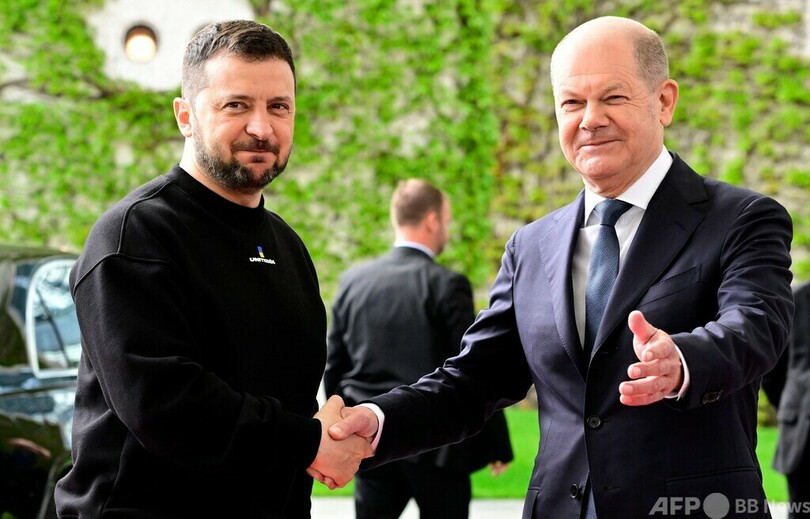 仏、ウクライナに軽戦車を追加供与 独は4000億円の支援約束