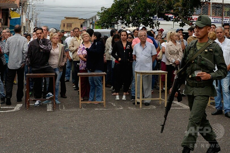ベネズエラ23州で知事選、大統領「圧勝」と勝利宣言