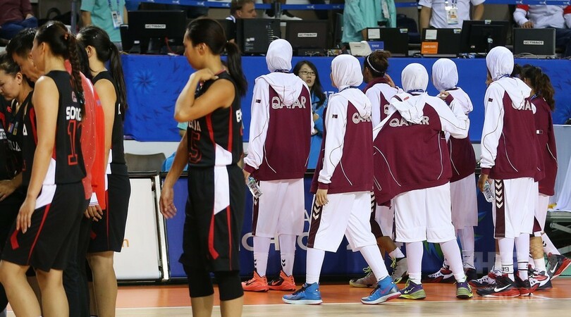 カタール女子バスケ代表が出場認められず、スカーフの着用めぐり アジア大会