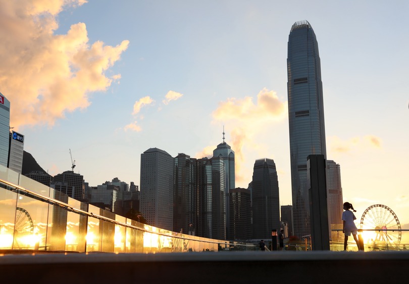 香港特区の人口が減少した理由