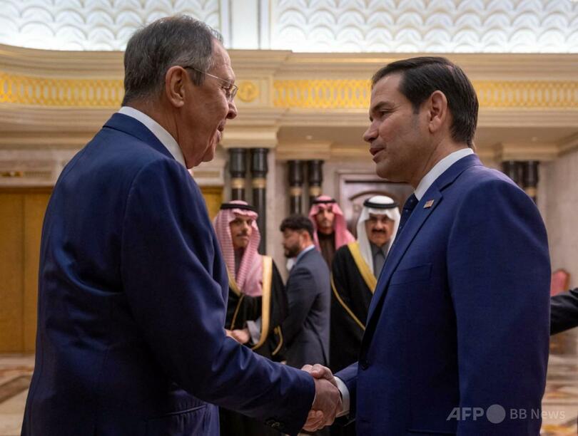 米ロシア外相、「次のステップ」を電話協議