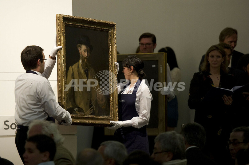 マネの自画像、30億円で落札