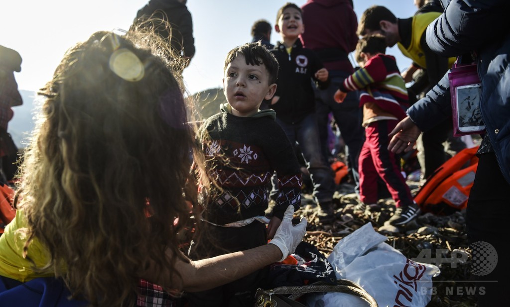 カナダ、年内にシリア難民2万5000人受け入れへ 報道 カナダ、年内にシリア難民2万5000人受け入れへ 報道