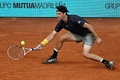テニス、マドリード・オープン、男子シングルス2回戦。リターンを打つドミニク・ティエム（2023年4月29日撮影）。(c)JAVIER SORIANO / AFP