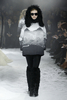 フランス・パリ市内で発表された「モンクレール ガム・ルージュ（Moncler Gamme Rouge）」12/13年秋冬コレクション（2012年3月8日撮影）。(c)Moncler Gamme Rouge