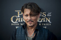 中国・上海で『パイレーツ・オブ・カリビアン：最後の海賊』のワールドプレミアに出席した俳優のジョニー・デップ（2017年5月11日撮影）。(c)AFP/Johannes EISELE