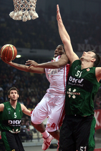 ＜バスケットボール ユーロリーグ＞オリンピアコス DKVホベントゥットを降し決勝トーナメント進出を果たす - ギリシャ