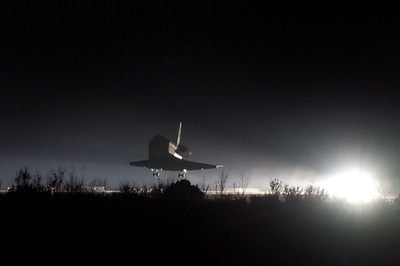 スペースシャトル「エンデバー」、無事帰還