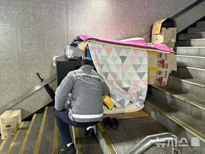 “お母さん、ホッカイロはある？”ノンストップで支援続ける警察官…ソウル駅の夜明けに寄り添う